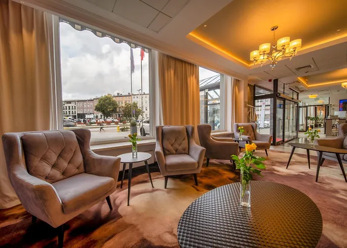 Gromada Arka Lux Hotell 4*