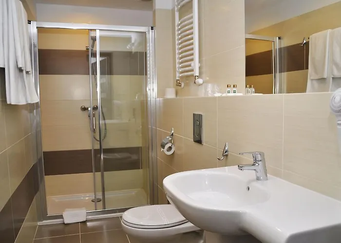 Hotell Gromada Arka Lux