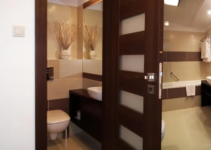 Hotell Gromada Arka Lux 4*